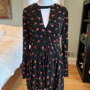 Free People casual floral dress with pockets!